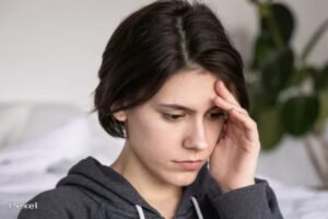 Menaklukkan Labirin Pikiran: Panduan Komprehensif Mengatasi Overthinking