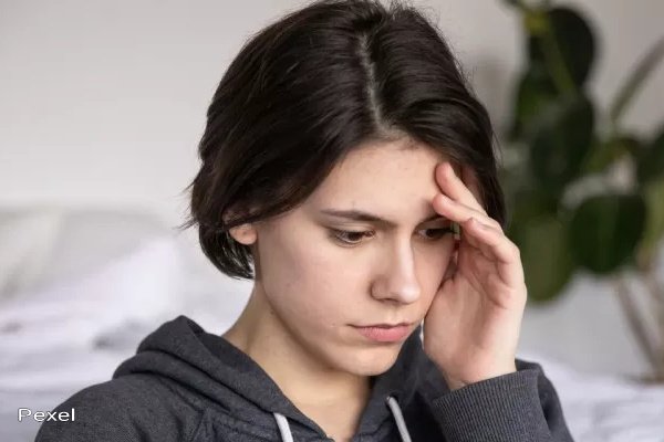 Menaklukkan Labirin Pikiran: Panduan Komprehensif Mengatasi Overthinking