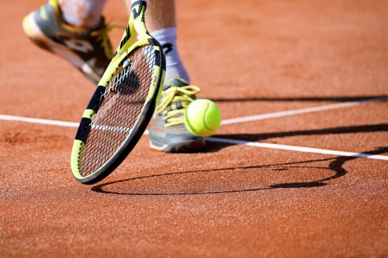 Tenis: Lebih dari Sekadar Pukulan dan Servis – Sebuah Pandangan Mendalam