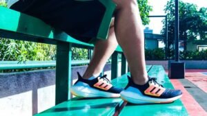 Sneakers Terbaik untuk Lari: Panduan Lengkap untuk Pemula hingga Pelari Marathon
