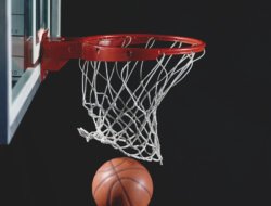Basket: Lebih dari Sekadar Lemparan Bola ke Ring
