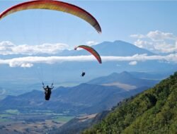 Melayang di Angkasa: Panduan Lengkap Persiapan Sebelum Mencoba Paragliding
